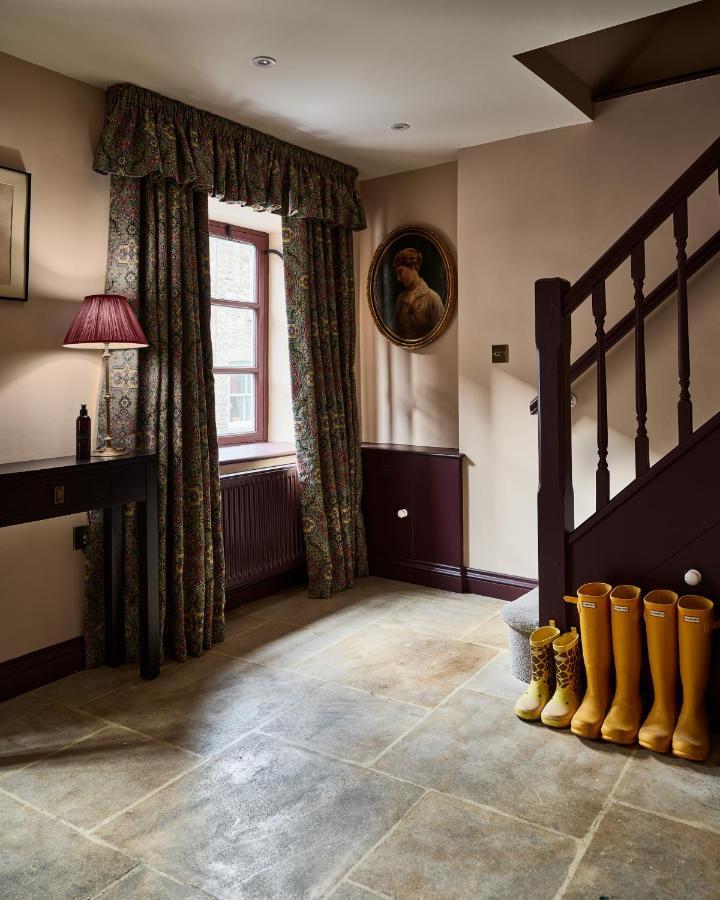Townhouse Suites- Abbey Row Malmesbury Εξωτερικό φωτογραφία