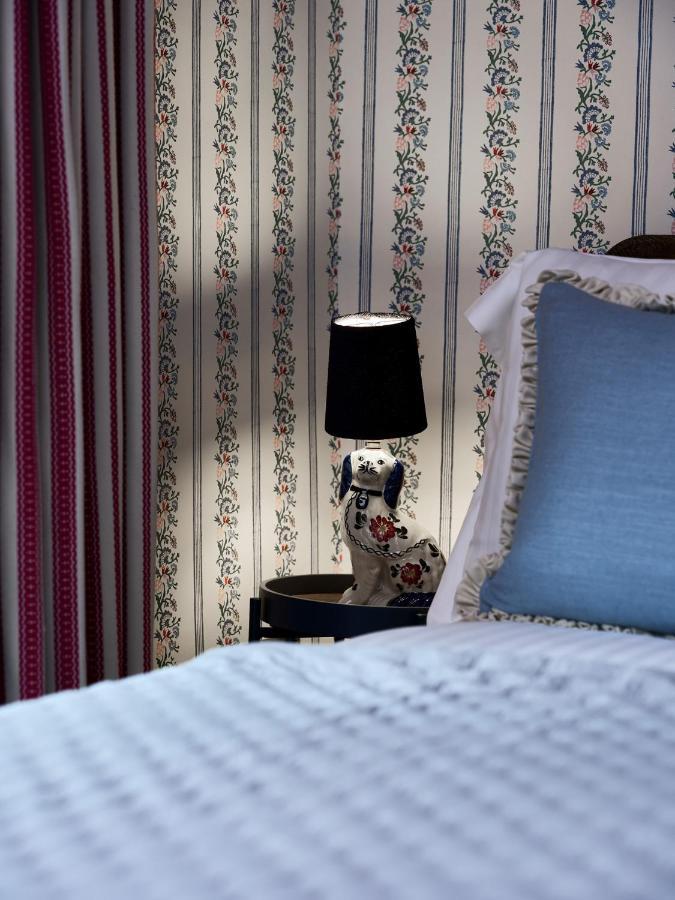 Townhouse Suites- Abbey Row Malmesbury Εξωτερικό φωτογραφία