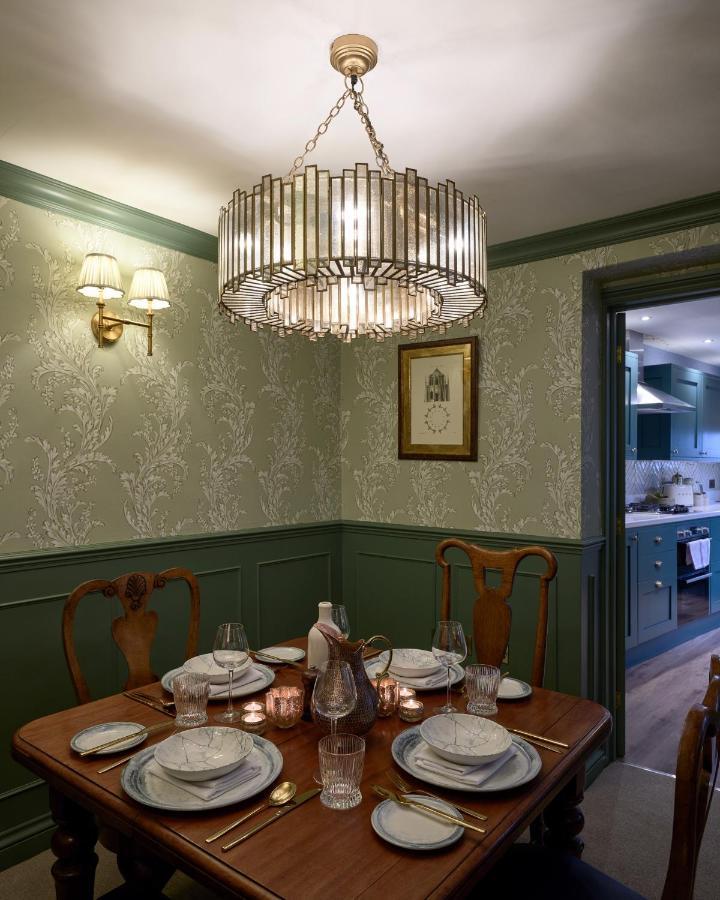 Townhouse Suites- Abbey Row Malmesbury Εξωτερικό φωτογραφία