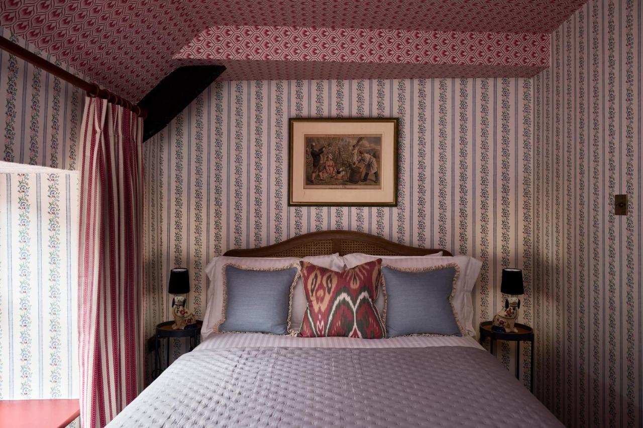 Townhouse Suites- Abbey Row Malmesbury Εξωτερικό φωτογραφία