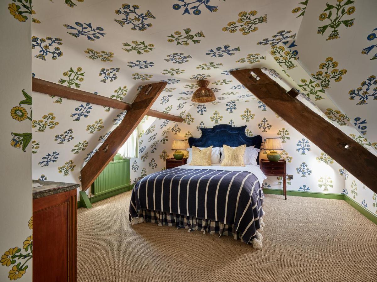 Townhouse Suites- Abbey Row Malmesbury Εξωτερικό φωτογραφία