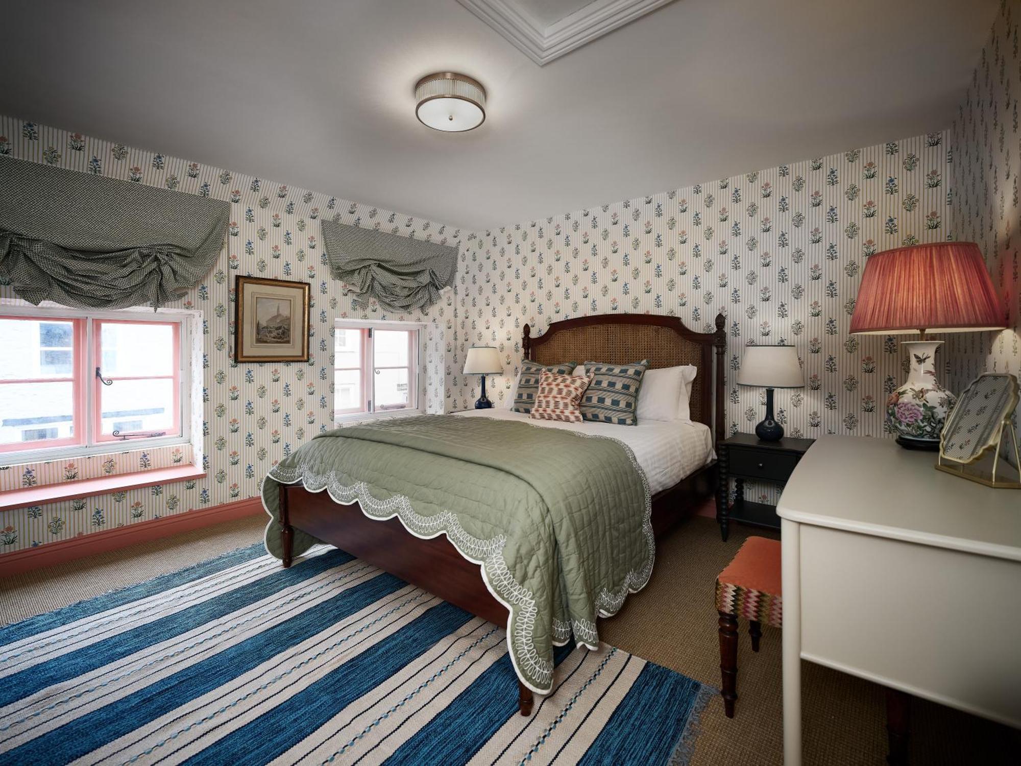Townhouse Suites- Abbey Row Malmesbury Εξωτερικό φωτογραφία